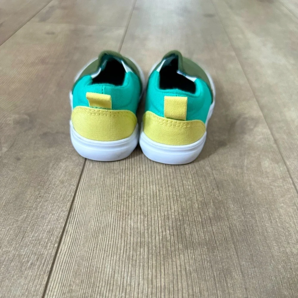 Toddlers' Barron Slip-On Apparel Canvas Sneakers Green - Cat & Jack T Size 6